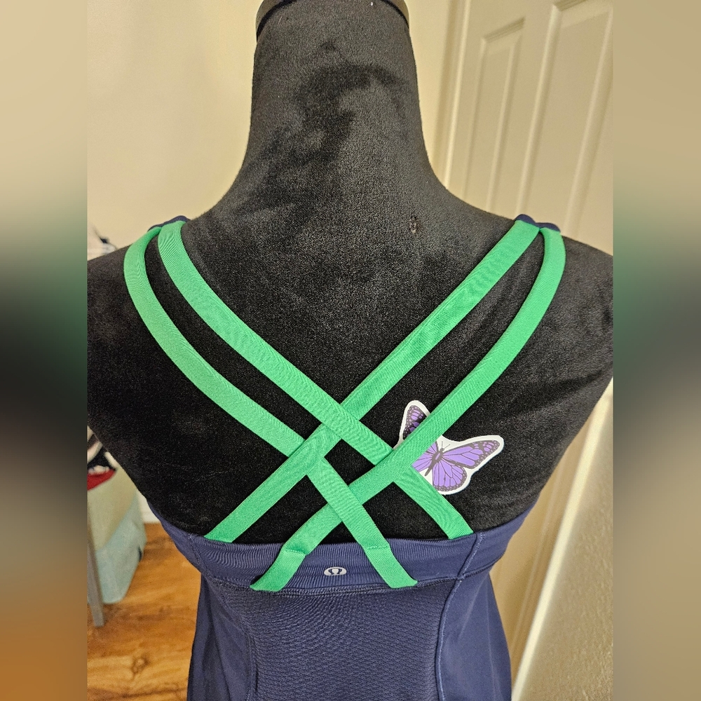Lululemon Energy Tank - Picture 4 of 10